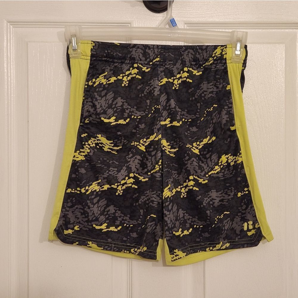 Russell Boys Shorts Size Medium (8)